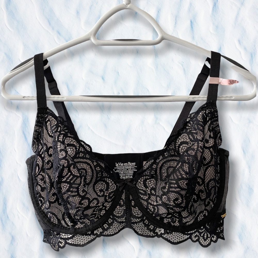 NWOT LA VIE EN ROSE UNLINED BRA